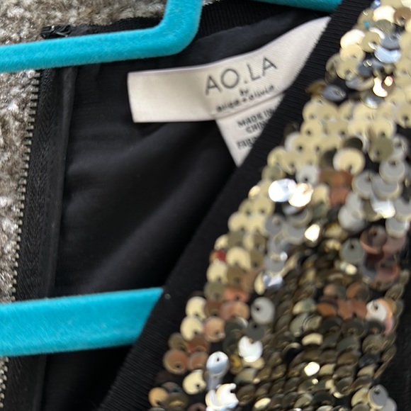 Sequin tank with back zipper sz small - Picture 5 of 7